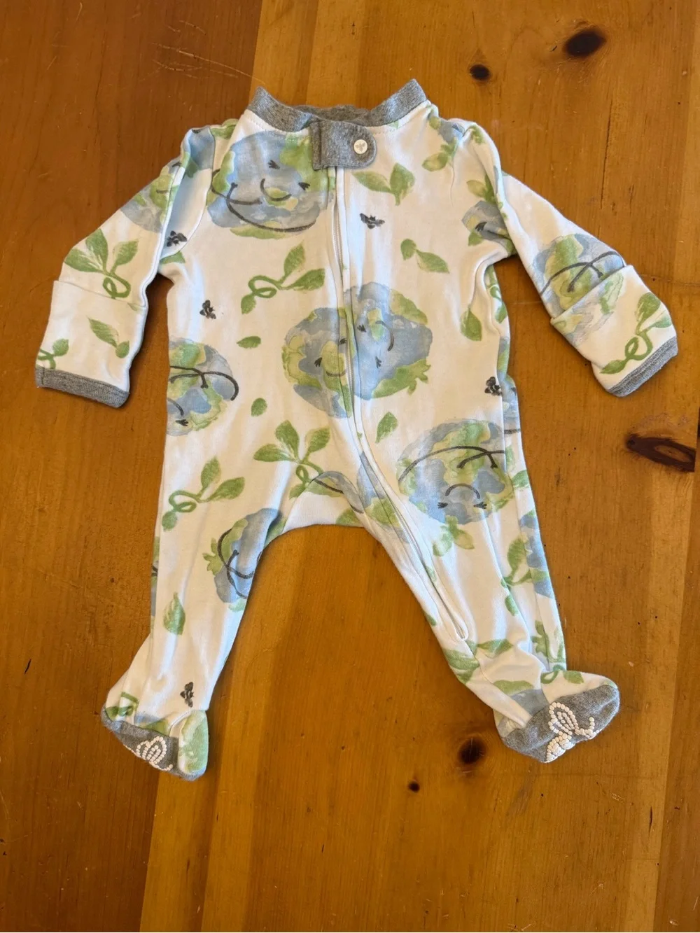 Burt's Bees Baby Newborn onesies bundle of 3